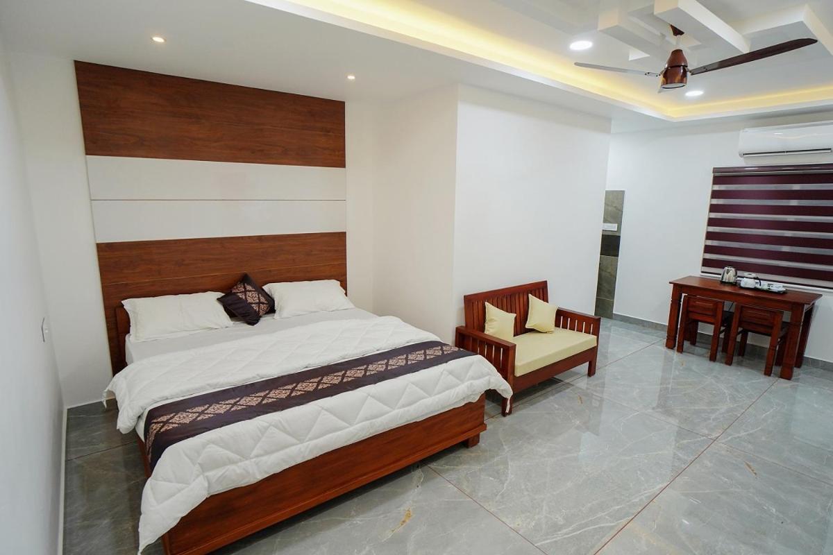 Universal Residency Perumpāvūr Extérieur photo