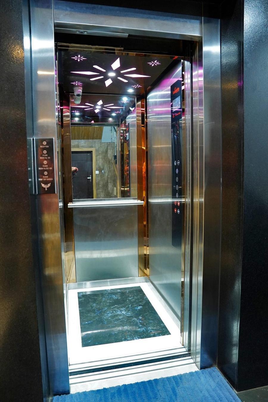 Universal Residency Perumpāvūr Extérieur photo